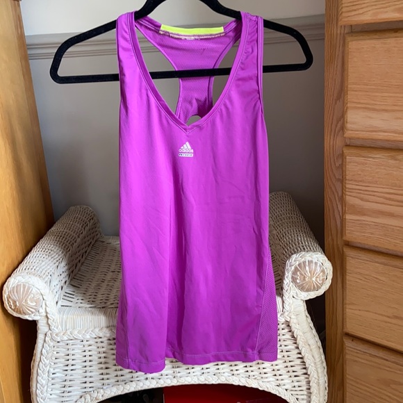 Adidas sport shirt - Picture 1 of 1